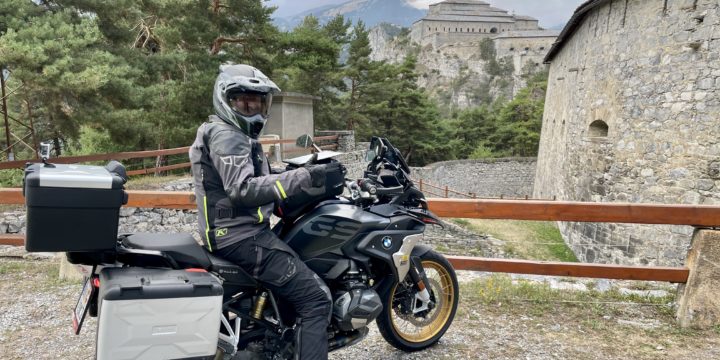 Zwischen Col de l’Iseran und Col du Télégraphe –  Fort Victor-Emmanuel